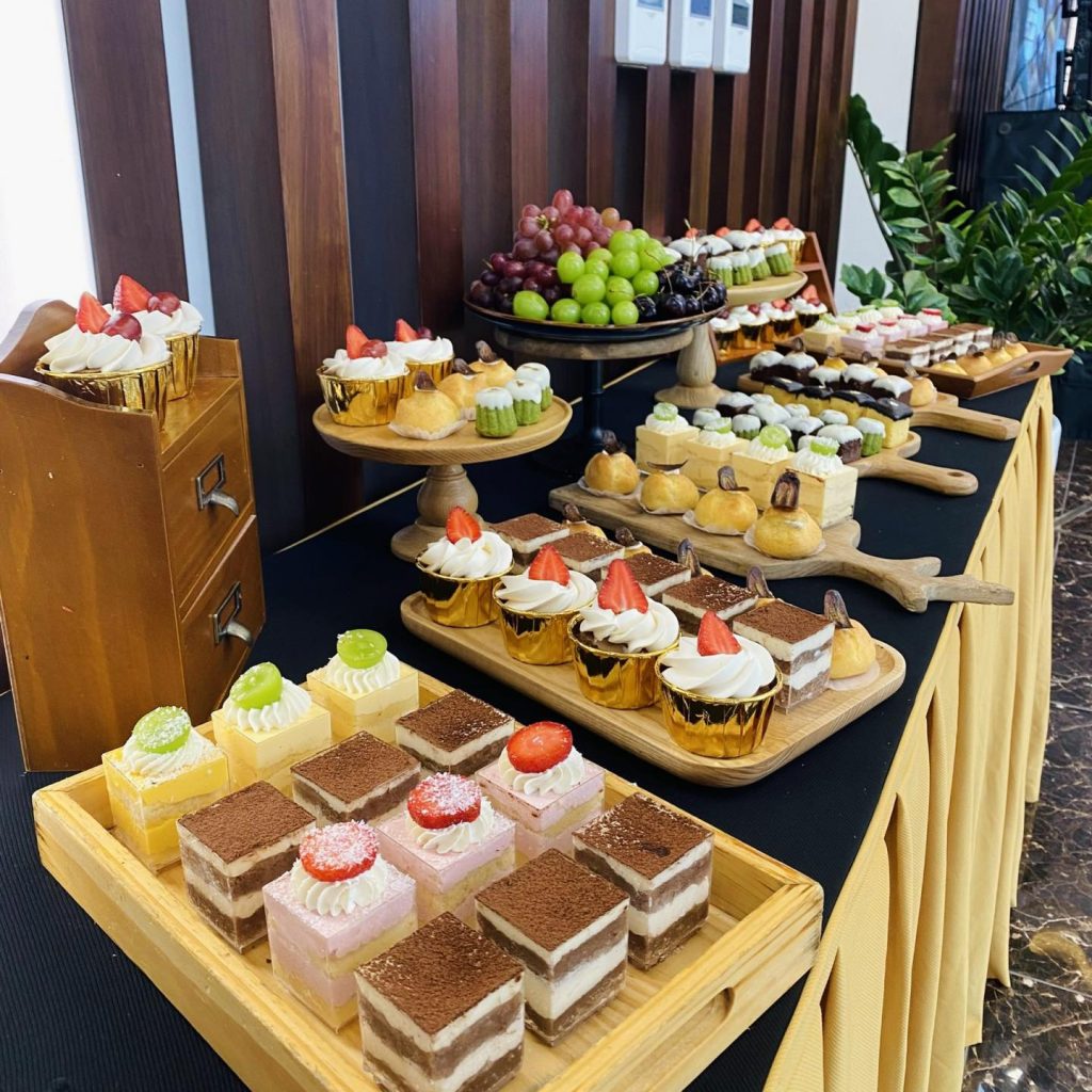 dich-vu-tiec-luu-dong-la-gi