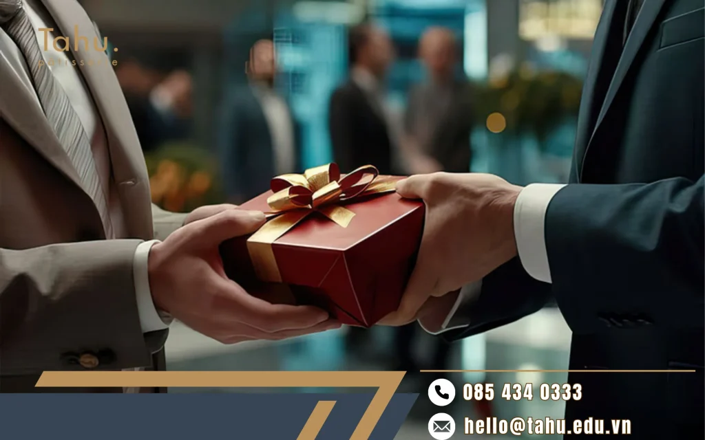 Ý tưởng quà tặng doanh nghiệp bằng các vật phẩm/đồ dùng thiết thực