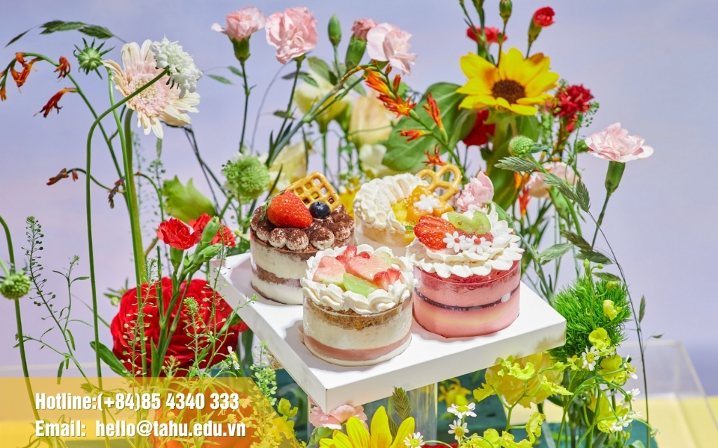 Menu bánh ngọt phong phú tại Tahu Catering