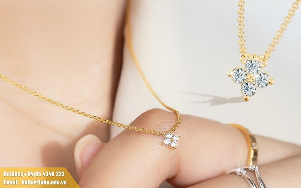 Quà tặng nữ trang chưa bao giờ lỗi mốt