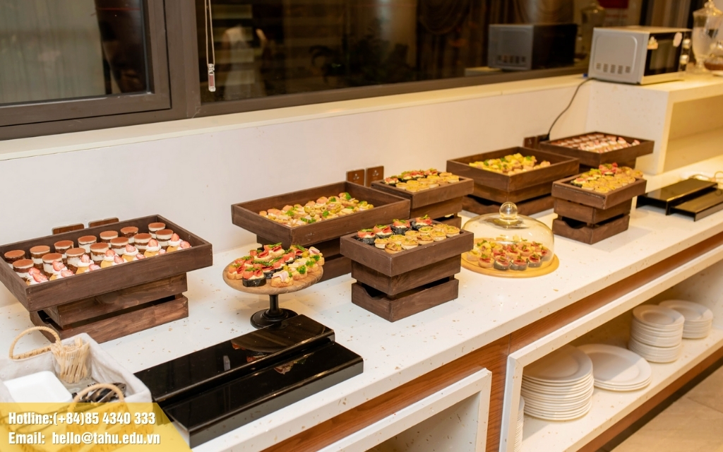 Tiệc buffet 8/3 tại nhà ngày càng được ưa chuộng